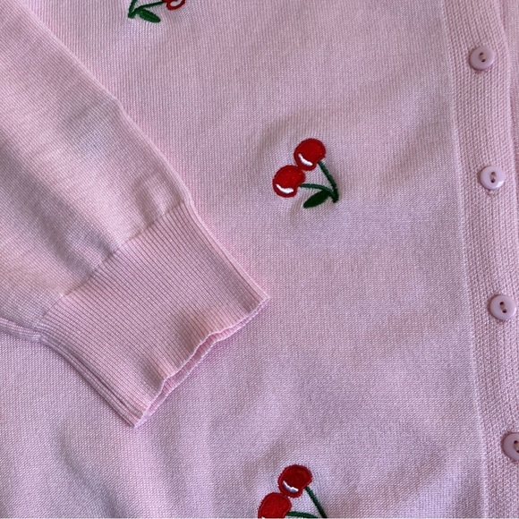 Curlbiuty Light Pink Cardigan with Embroidered Cherries Buttons Down Size 1X - Picture 10 of 15